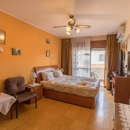 56 Harmony And Cozy Apartment *
